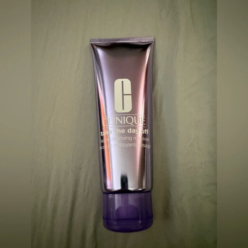 Clinique Take the Day Off Facial Cleansing Mousse| 4.2 oz
